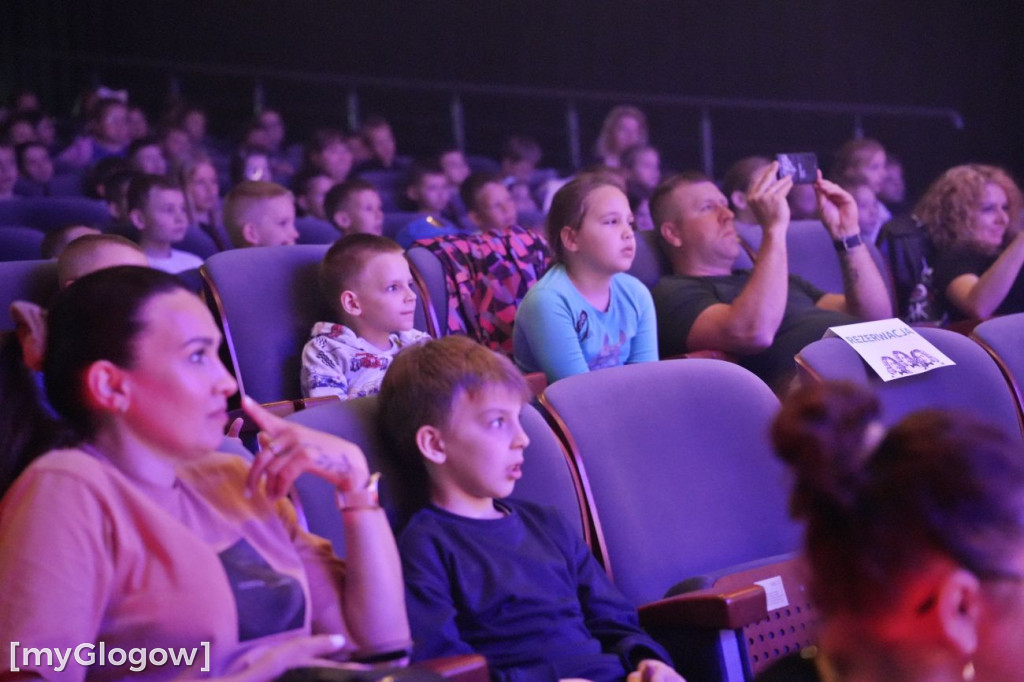 Rodzice na scenie w głogowskim teatrze