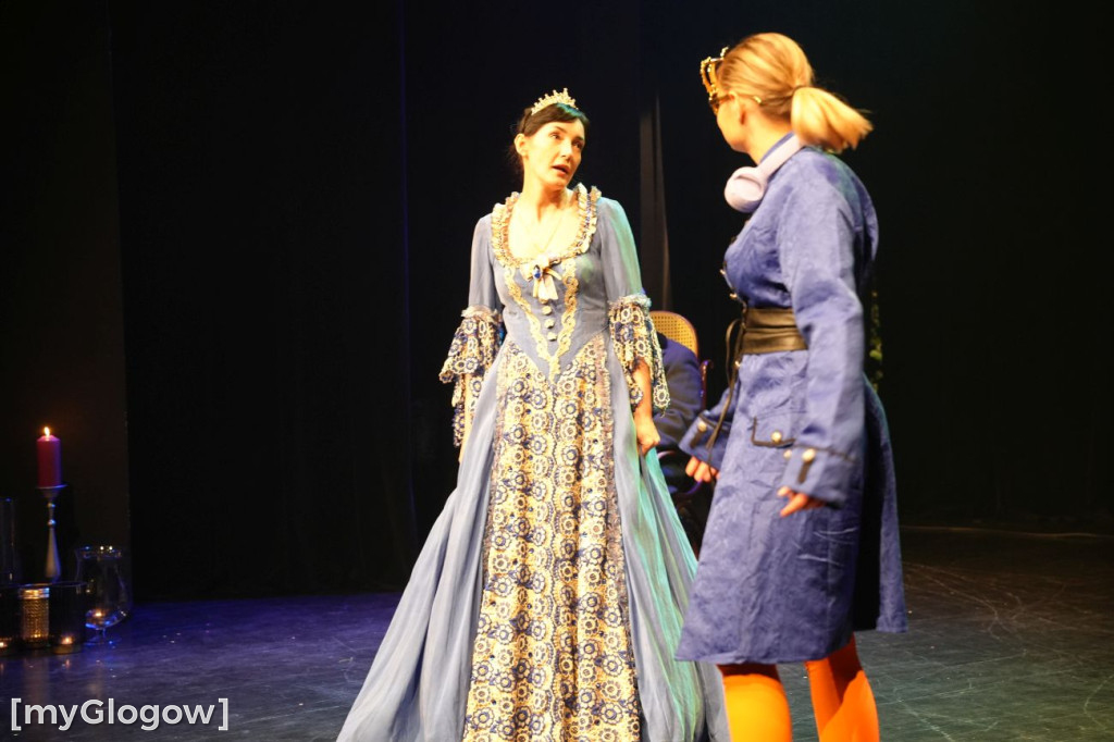 Rodzice na scenie w głogowskim teatrze