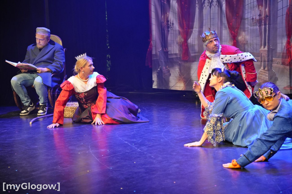 Rodzice na scenie w głogowskim teatrze