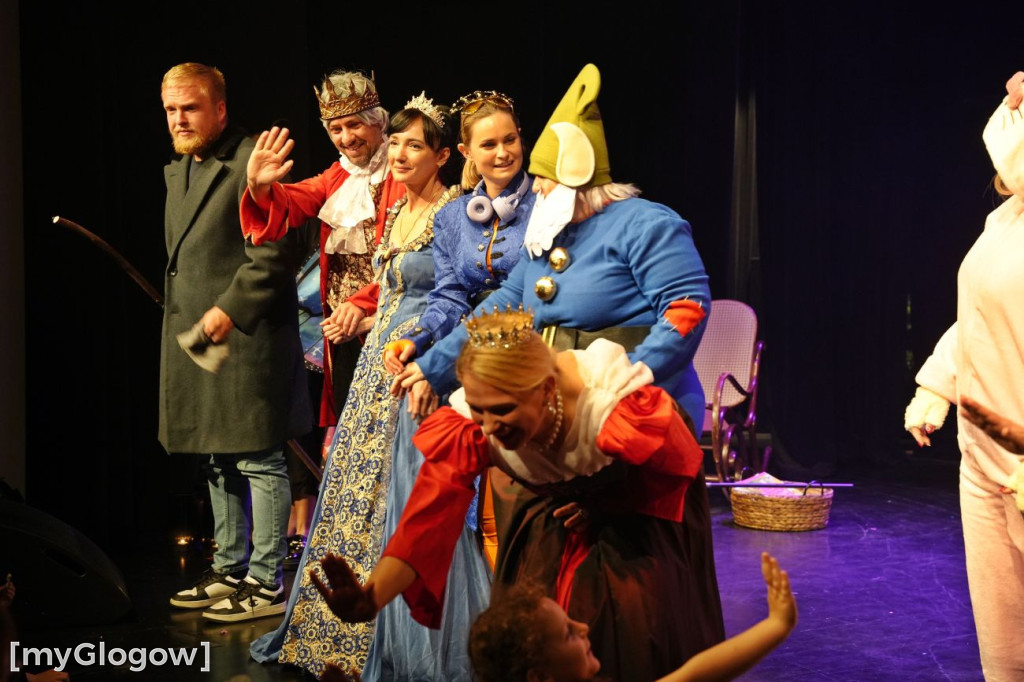 Rodzice na scenie w głogowskim teatrze
