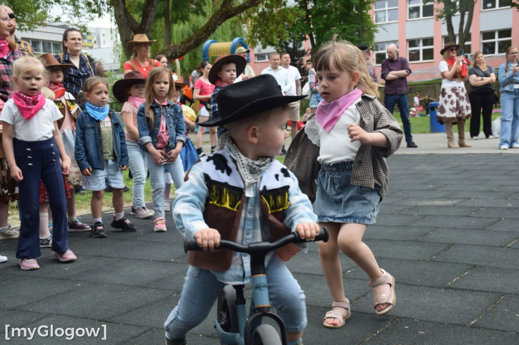 Dziki Zachód - piknik w PP nr 9 w Głogowie