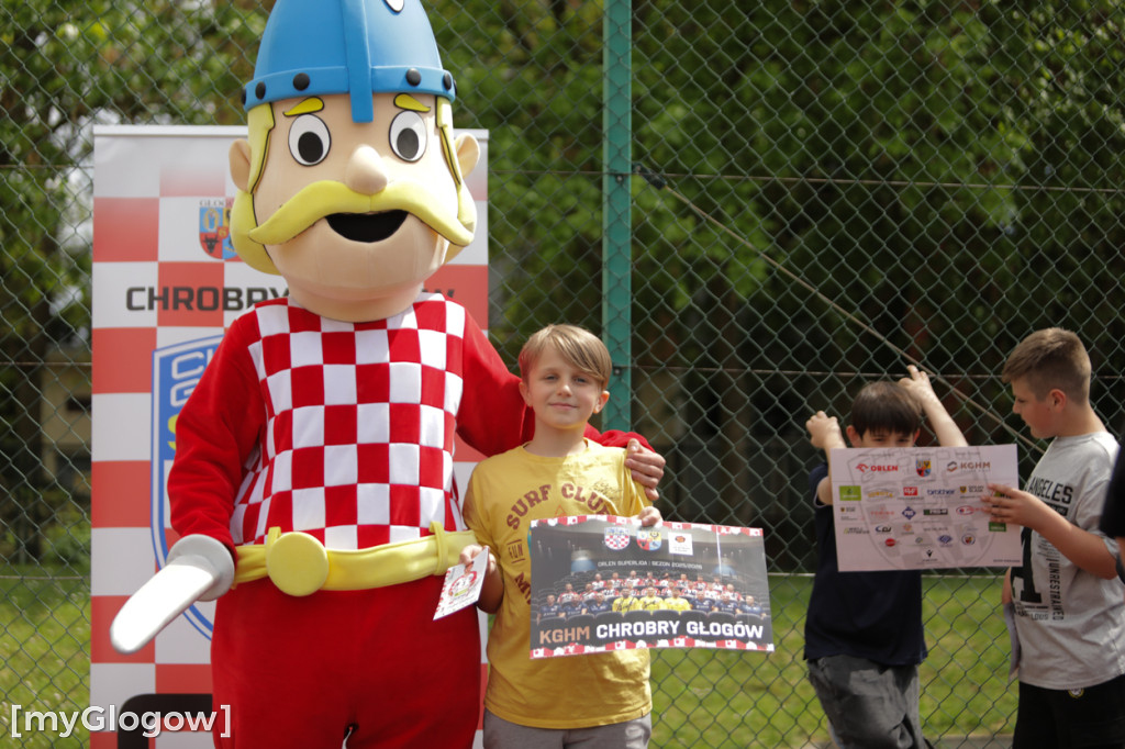 Zajęcia z piłki ręcznej w SP 11 w Głogowie