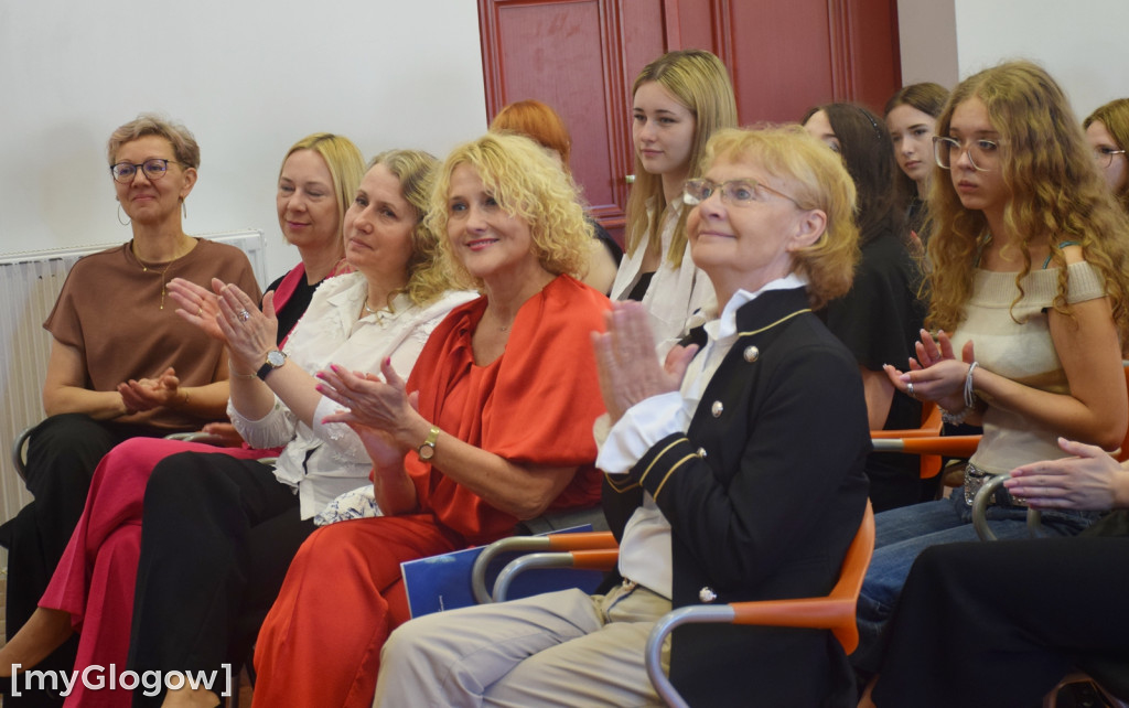 Empatia czy wiedza? Debata w PANS w Głogowie