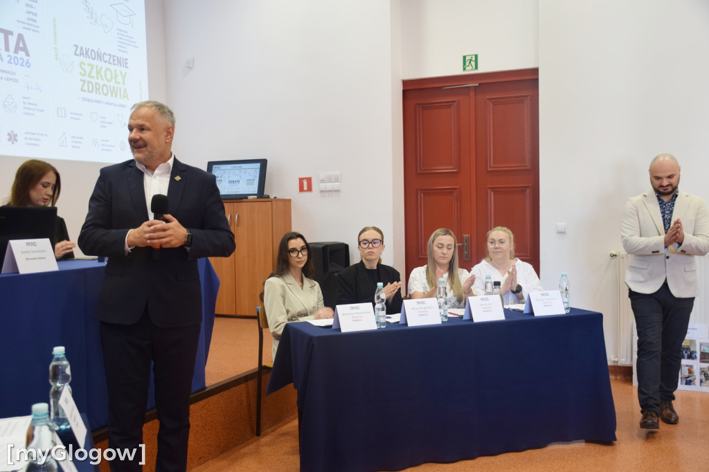 Empatia czy wiedza? Debata w PANS w Głogowie