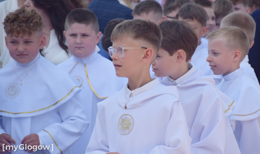 Pierwsza komunia w kościele na os. Kopernik