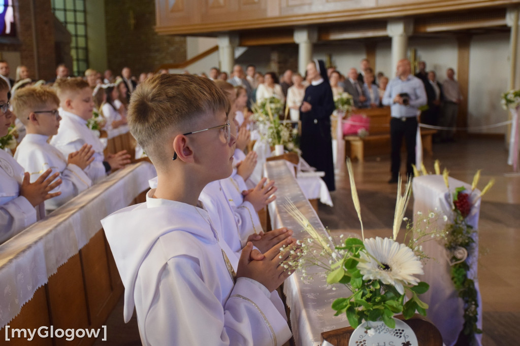 Pierwsza komunia w kościele na os. Kopernik