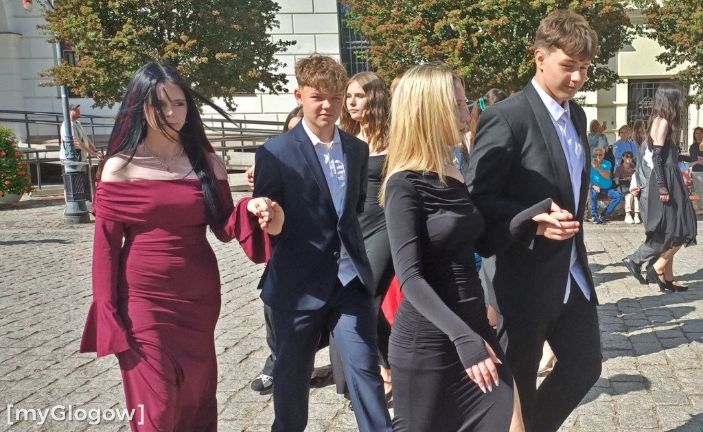 Polonez SP 2 na głogowskim rynku