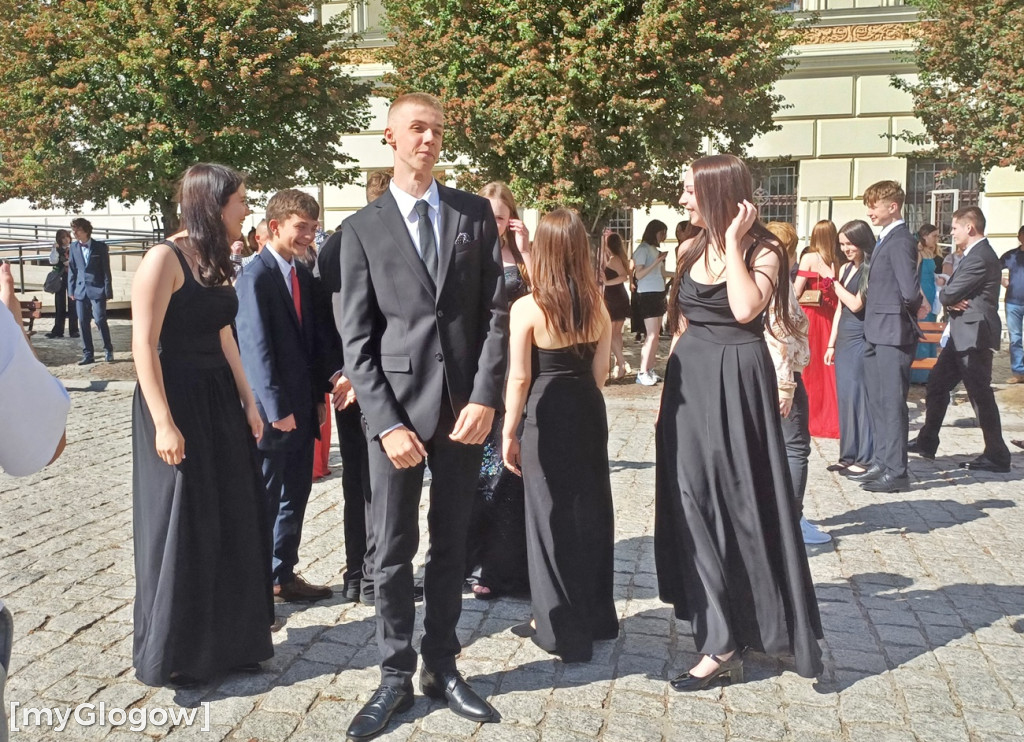 Polonez SP 2 na głogowskim rynku