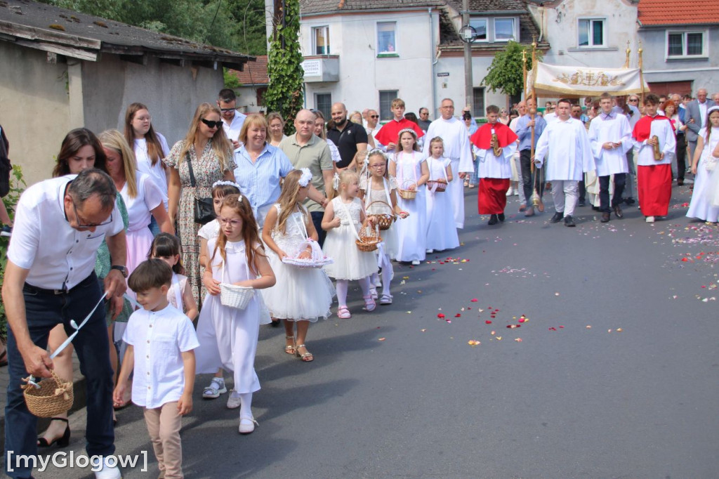 Procesja ulicami Sławy