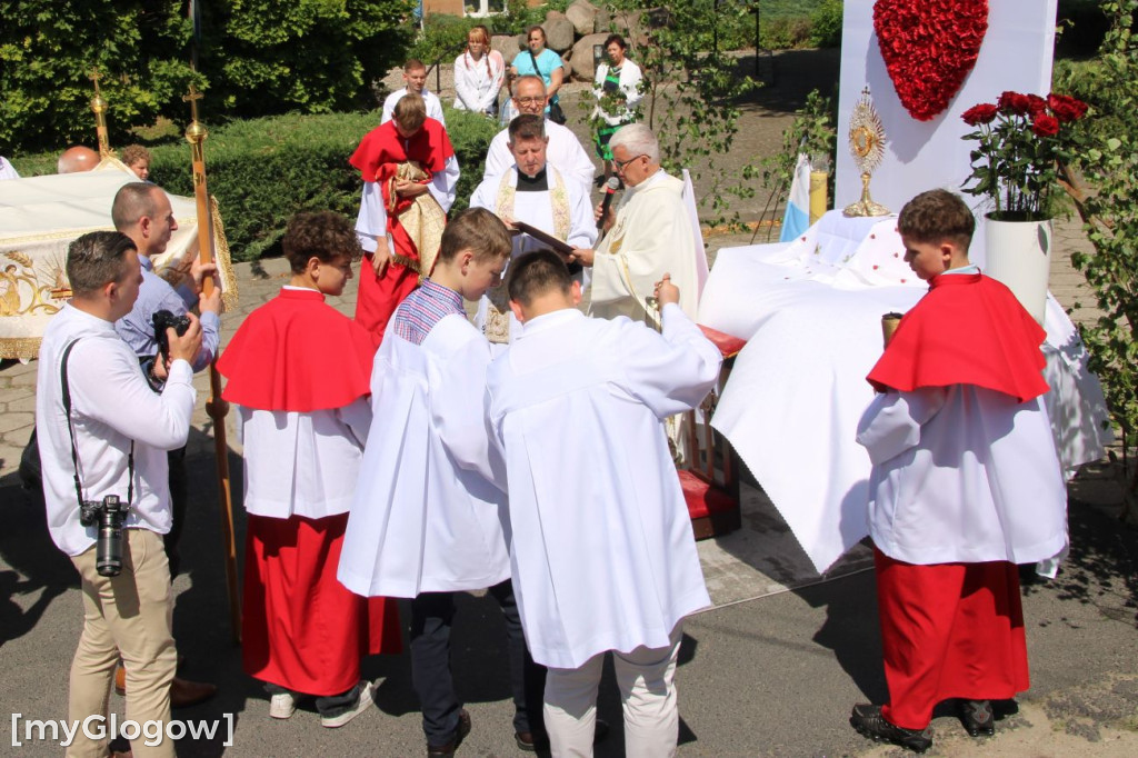 Procesja ulicami Sławy