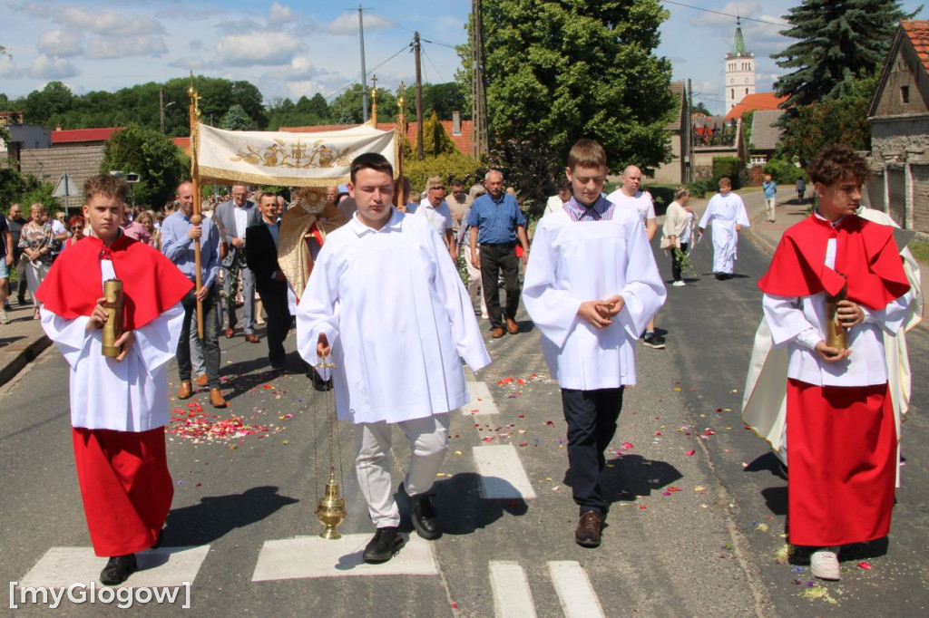 Procesja ulicami Sławy