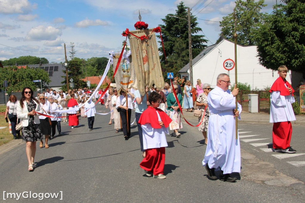 Procesja ulicami Sławy