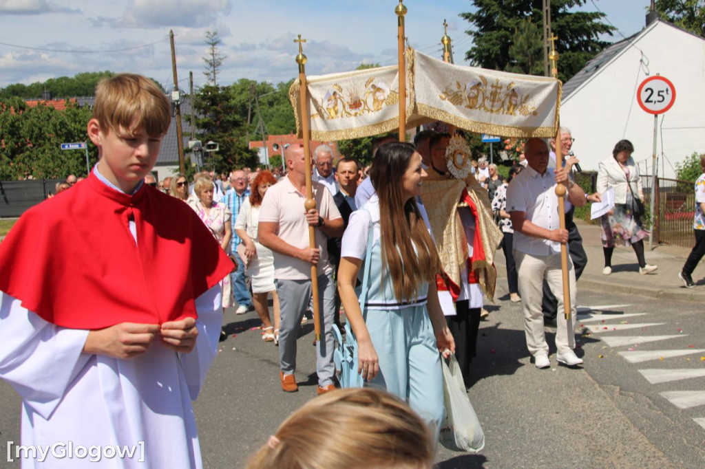 Procesja ulicami Sławy