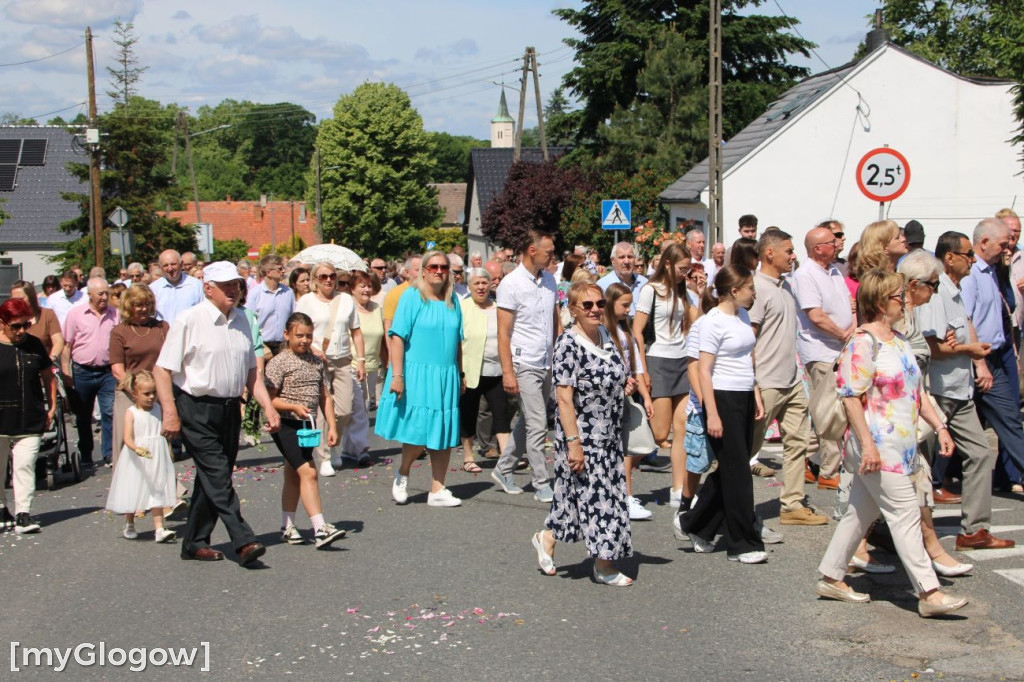 Procesja ulicami Sławy