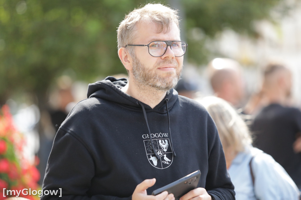 Polonez przedszkolaków na rynku w Głogowie