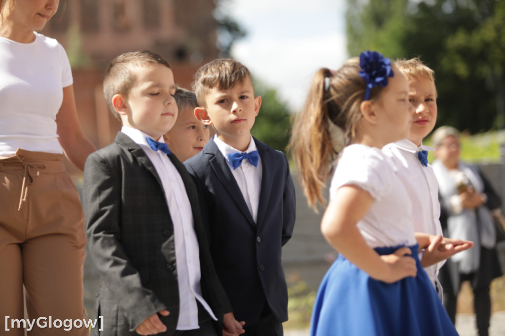 Polonez przedszkolaków na rynku w Głogowie