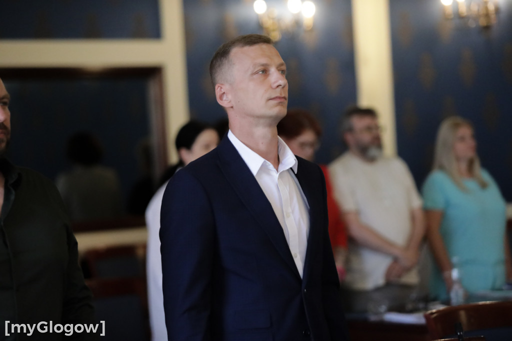 Sesja w Głogowie i dyskusja o cenach śmieci