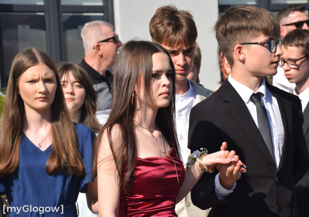Polonez ósmoklasistów w Jerzmanowej