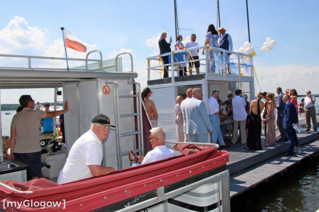 Ślub na jeziorze