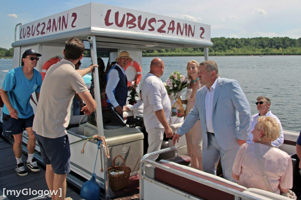 Ślub na jeziorze