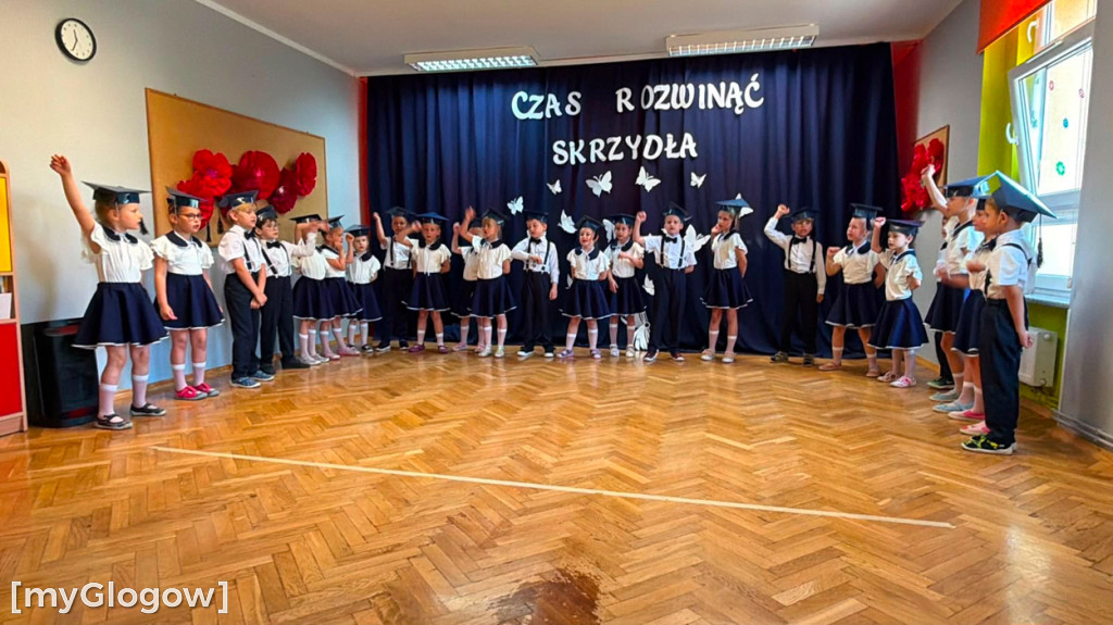 Sześciolatki z „Dwójki” pożegnały przedszkole