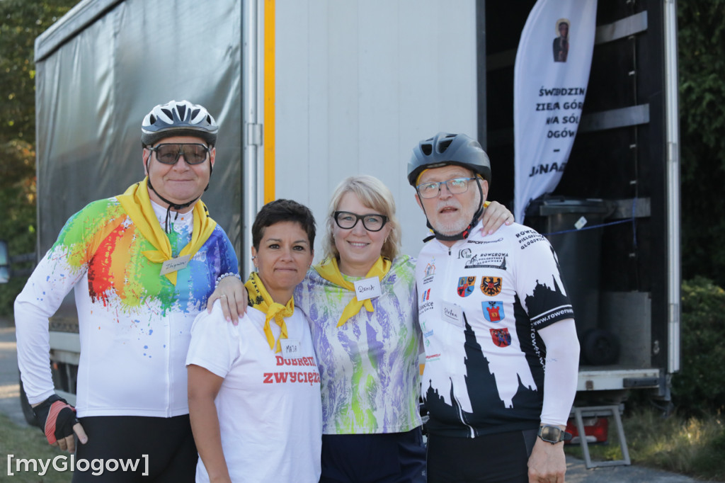 Pielgrzymi ruszyli rowerami do Częstochowy