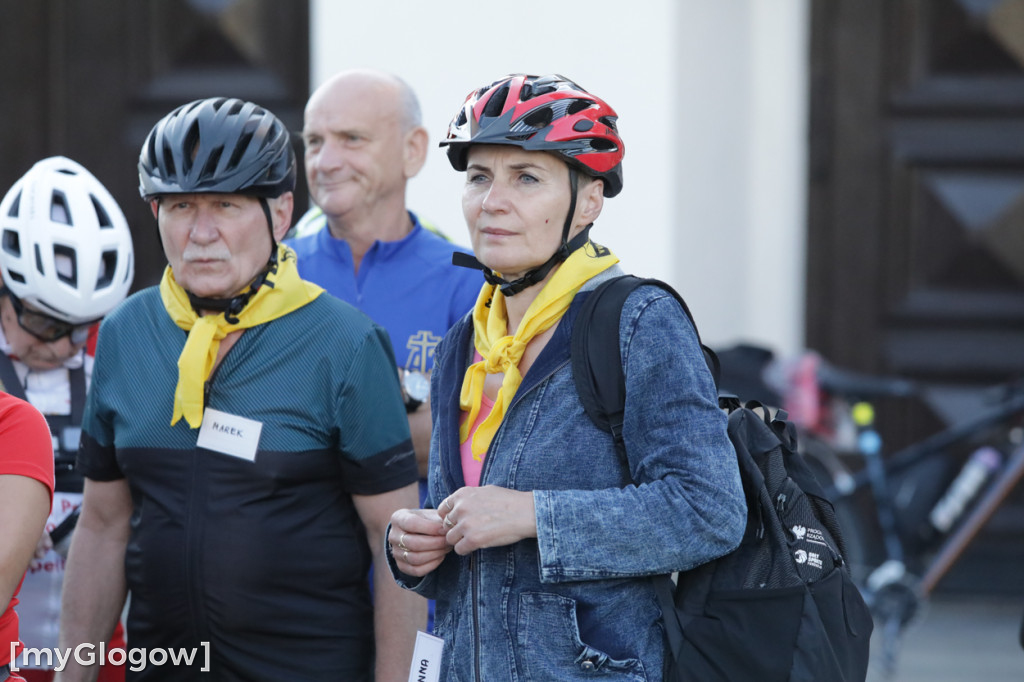 Pielgrzymi ruszyli rowerami do Częstochowy