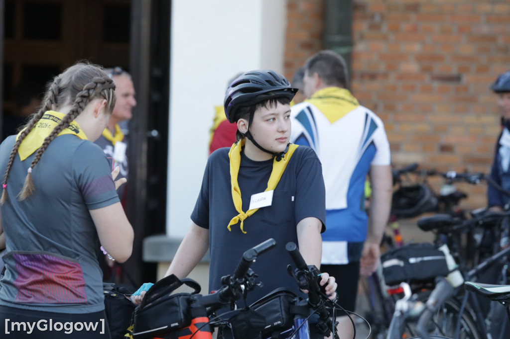 Pielgrzymi ruszyli rowerami do Częstochowy