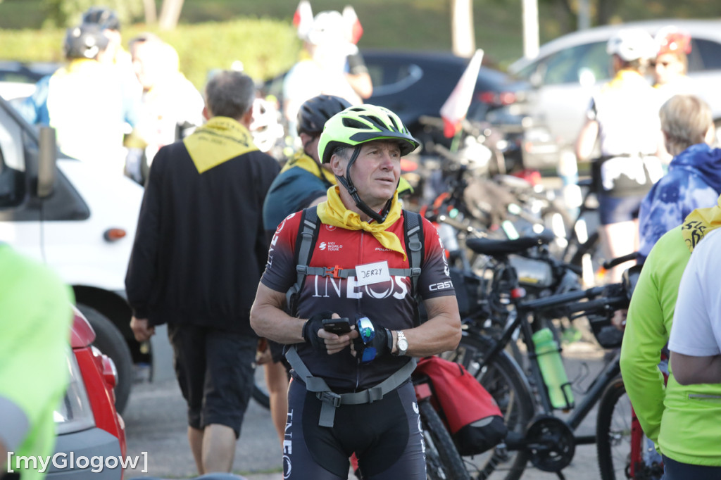 Pielgrzymi ruszyli rowerami do Częstochowy