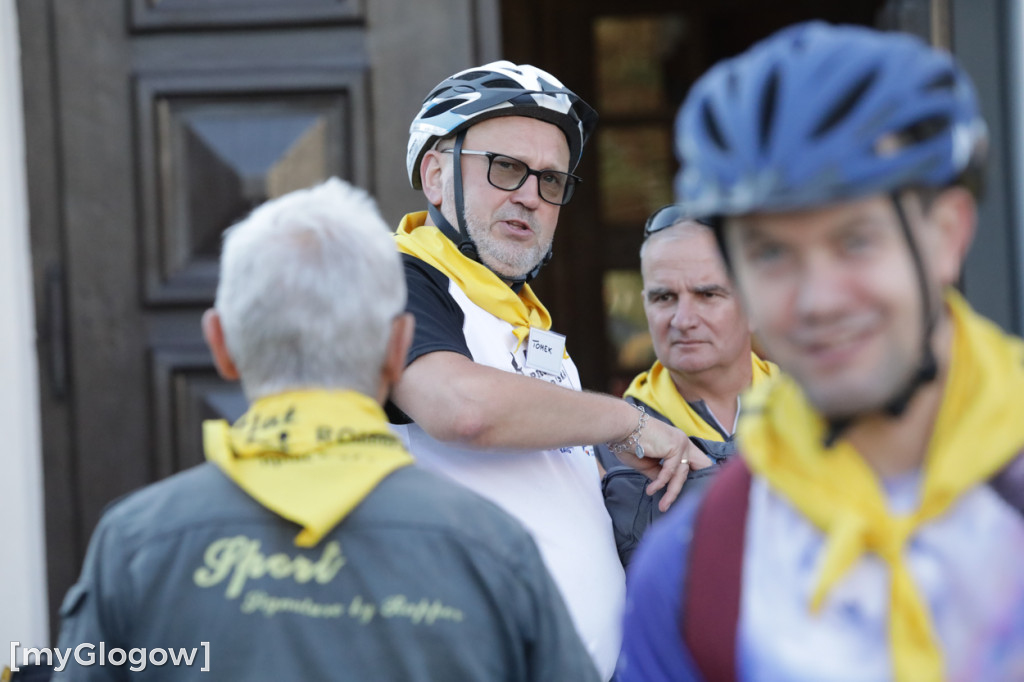 Pielgrzymi ruszyli rowerami do Częstochowy