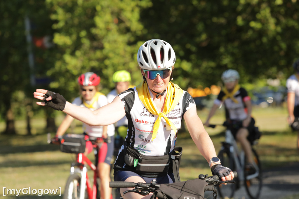 Pielgrzymi ruszyli rowerami do Częstochowy