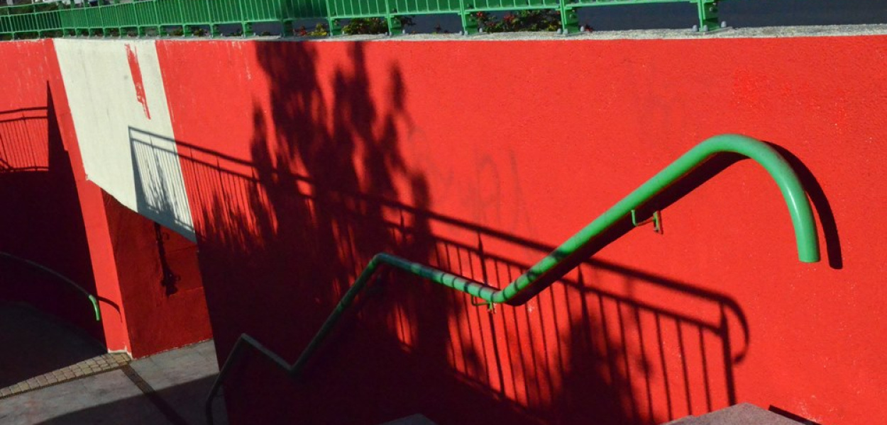 Powstaje graffiti w przejściu podziemnym na alei Wolności. Głogów dniem i nocą