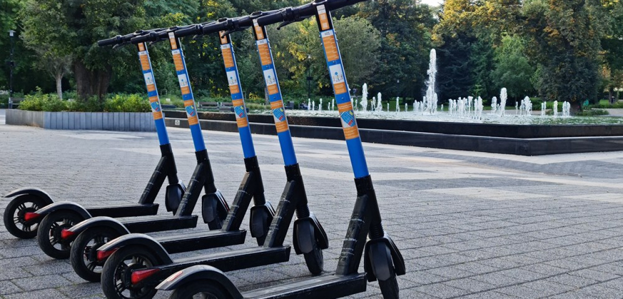 Elektryczne hulajnogi wjeżdżają do Głogowa. Ile to kosztuje?