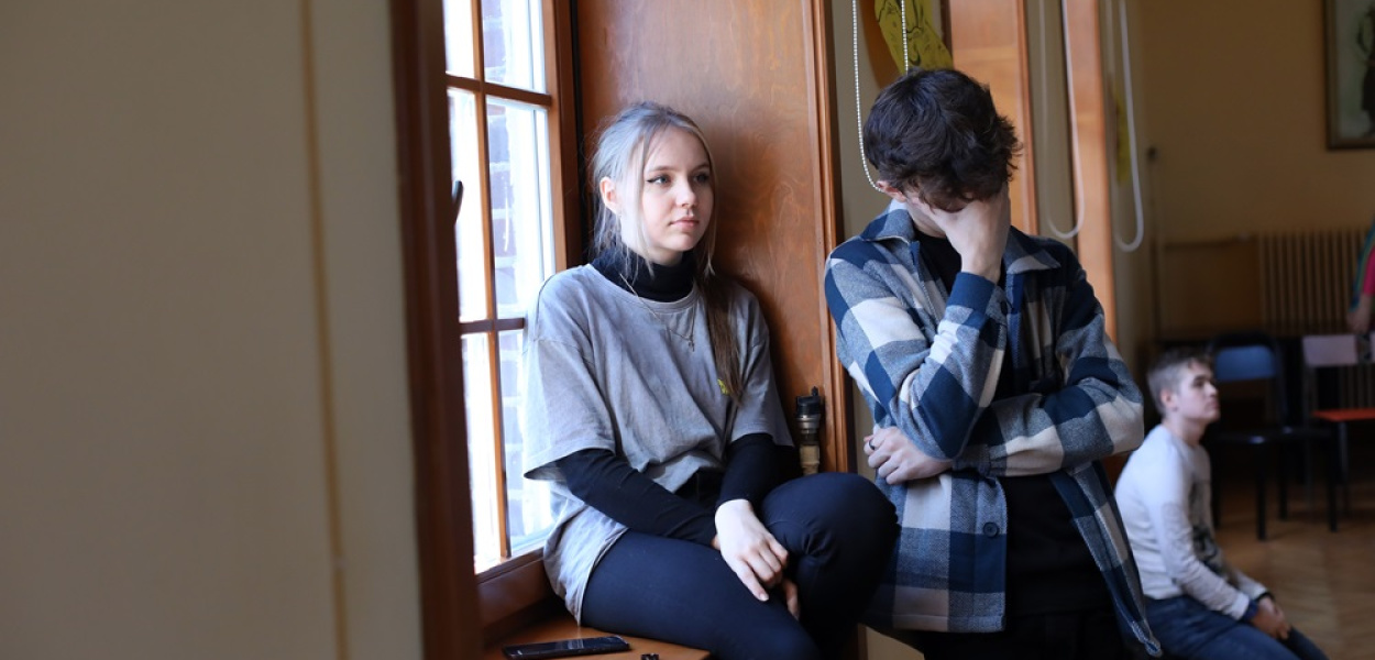 Licealiści witają wiosnę śpiewająco! Dużo się dzieje w tej szkole [ZDJĘCIA]