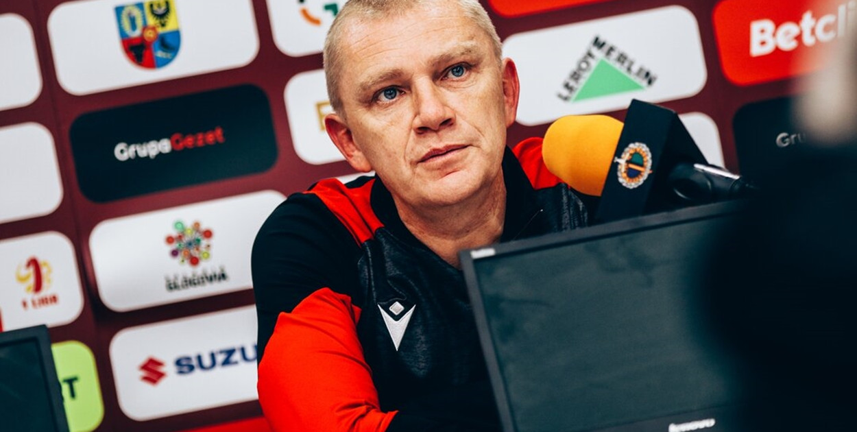 Zmiany! Plewnia odejdzie. Nowy trener już na treningu Chrobrego Głogów