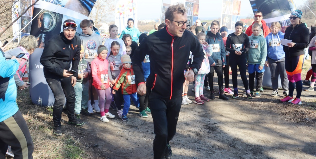 Tak pobiegli dla Adasia. Mali i starsi na głogowskim Górkowie