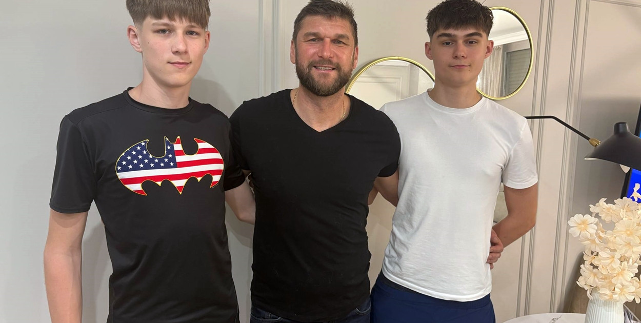 Piotrowski to legenda Chrobrego. Grają też synowie