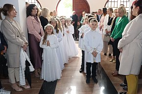 Pierwsza komunia w parafii św. Kolbe w Głogowie-7150