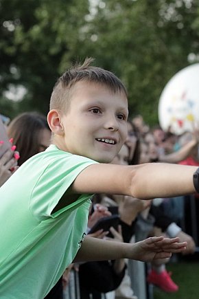 Skolim rozpalił scenę, porwał tłumy do zabawy-7272