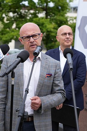 Prezes KGHM i wiceminister pod Hutą Miedzi Głogów-7551