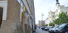 Komornik w pracowni kuśnierskiej w Głogowie