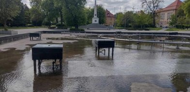 W najładniejszej fontannie Głogowa pojawiła się woda-156174