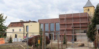 Przebudowa wraz z nadbudową siedziby CKiS w Grębocicach-156277