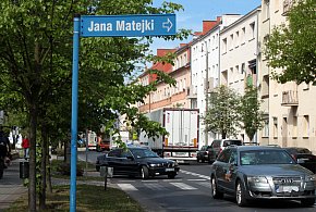 Potrącenie pieszego na Sikorskiego w Głogowie. Są utrudnienia w ruchu-156341