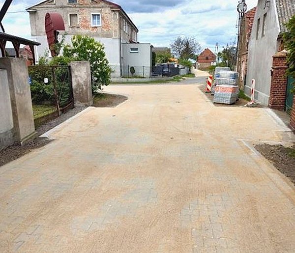 Modernizacja dróg gminnych w gminie Głogów w siedmiu miejscowościach-156421