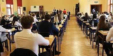 Dziś maturzyści głogowskich szkół rozpoczynają egzamin dojrzałości! -168687