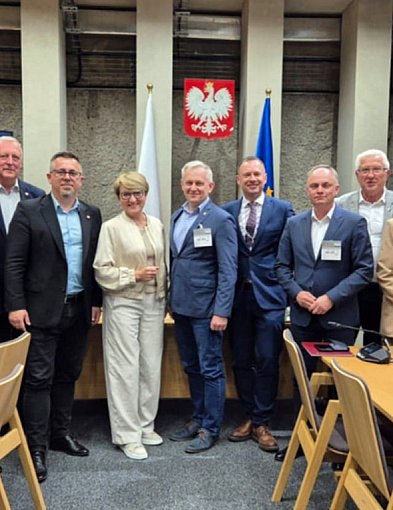 Rozmawiali o finansach samorządów Zagłębia Miedziowego w Warszawie-168793
