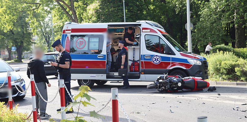 Zderzenie motocyklisty z samochodem na Daszyńskiego w Głogowie [FOTO] - 169042