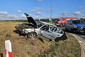 Niebezpieczna niedziela. Samochód wyleciał z obwodnicy-170883