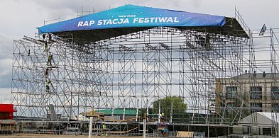 Sceny prawie gotowe. Wkrótce zabawa na Rap Stacji!-171106
